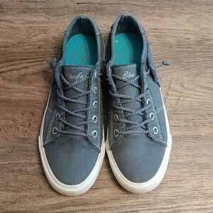 Women's Martina Slip On Sneaker Blowfish Malibu Women's size 10